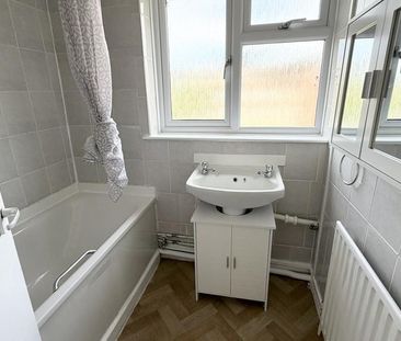 3 bedroom maisonette to rent - Photo 4