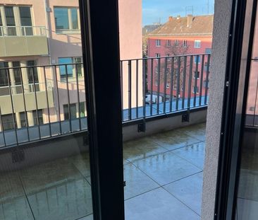 Zwischenmiete 1 Jan-1 Mai 2026. Moderne 87qm Wohnung in Lichtenbe - Photo 1