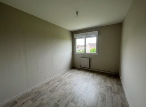 A LOUER - APPARTEMENT T4 -CHENY - Photo 1