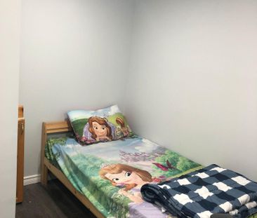 For Lease - 224 Ellington Drive, Toronto, Ontario - Photo 2