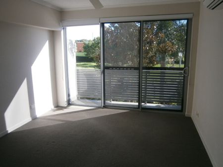 Banksia Unit 7 - Photo 5