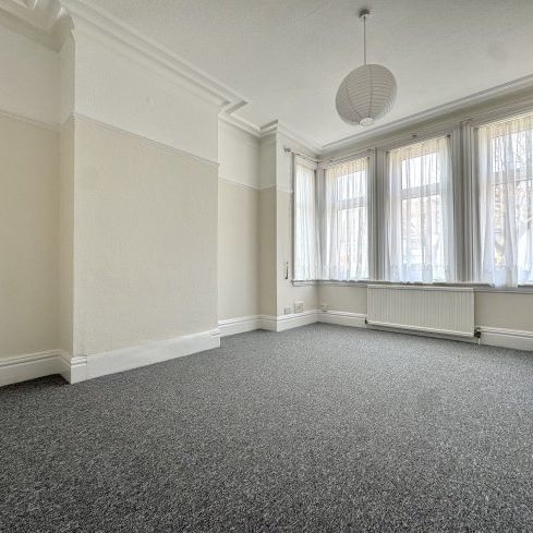 Vallance Gardens, Hove, BN3 2DB - Photo 1