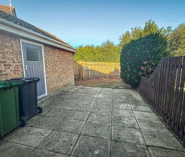 2 bedroom semi-detached house to rent - Photo 3