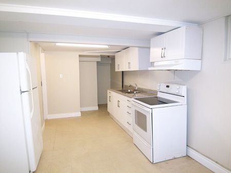 For Lease - 1284 Pharmacy Avenue Unit# Basement, Toronto, Ontario - Photo 2
