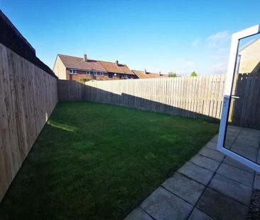 3 bedroom semi-detached house to rent - Photo 3