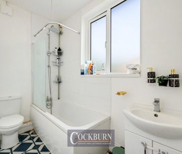 3 bedroom semi-detached house to rent - Photo 3