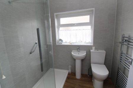 2 bedroom bungalow to rent - Photo 4