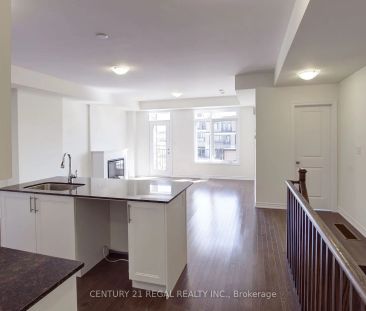 Condo Townhouse For Lease | N9195068 - Photo 3