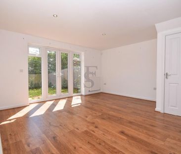 3 bedroom semi-detached house to rent - Photo 6