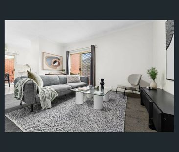 Convenience & Comfort in the Heart of Sunbury! - Photo 3