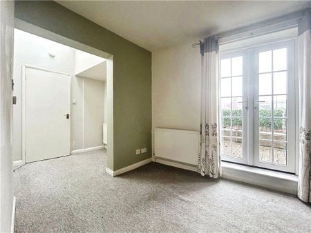 1 bedroom flat to rent - Photo 2