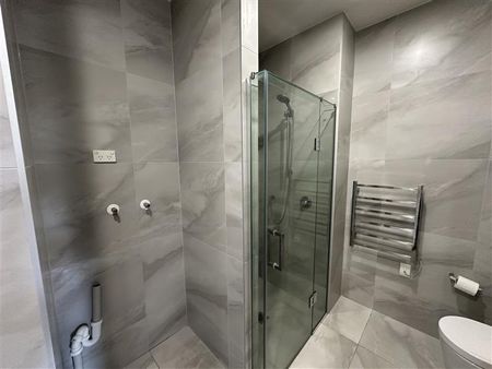 Best Apartment - Photo 2