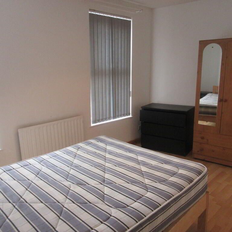 All Bedrooms Upstairs, 90 Agincourt Avenue, University Quarter, Belfast, BT7 1QA - Photo 1