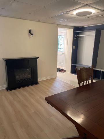 For Lease - 166 Collings Avenue, Bradford West Gwillimbury, Ontario - Photo 2