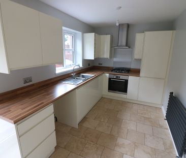 7 Vicarage Mews - Photo 1