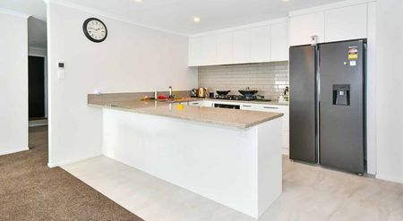 3 Bedroom & Bonus Study! - Photo 2