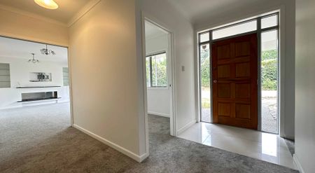 132 Mountain Road, Epsom - Photo 2