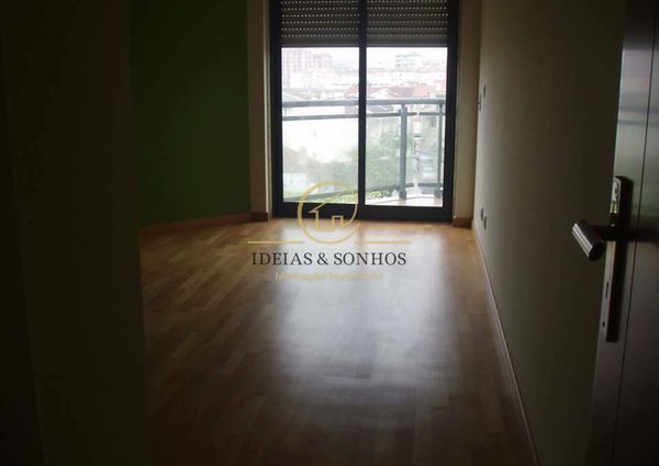 Apartamento T2 em Setúbal