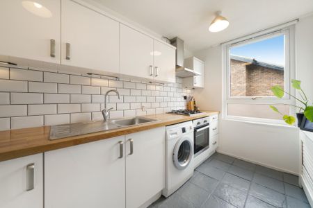 Wivenhoe Close - Photo 4