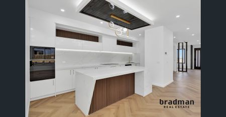 Contemporary Family Home for Lease - Style, Space & Comfort - Photo 2