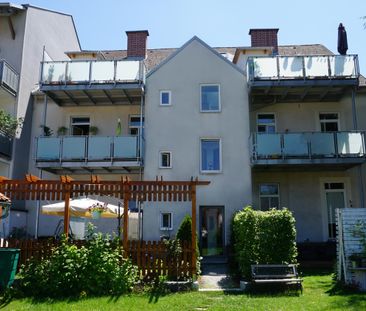 Charmante Altbauwohnung mit Garten und Terrasse - Photo 1