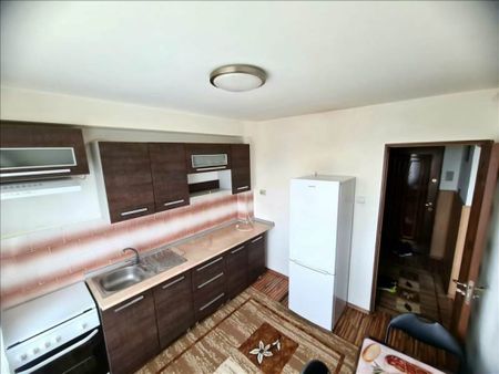 Garsoniera decomandata, renovata, mobilata etaj intermediar, - Fotografie 4