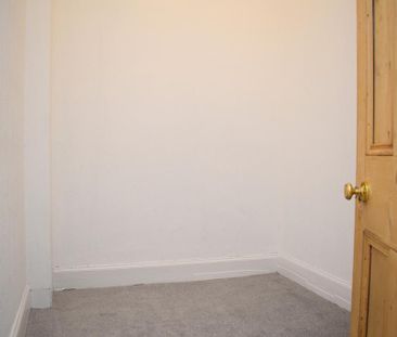 5 bedroom flat to rent - Photo 1