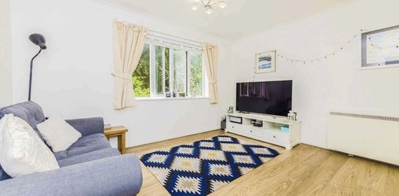 Hillbury Road, SW17 8JT, London - Photo 2