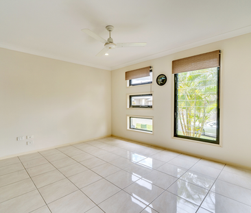 12 Ovals Terrace, Springfield Lakes, QLD 4300 - Photo 4