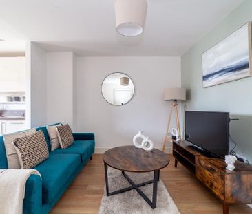 1 bedroom flat to rent - Photo 2