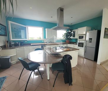 LOCATION PAU - UNIVERSITE: Appartement T5 de 166 m² avec terrasse, garage et 3 places de parking - Photo 5