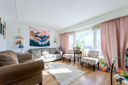 For Lease - 151 Nugent Drive Unit# Upper, Hamilton, Ontario - Photo 2