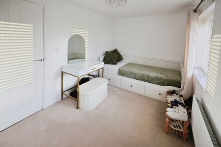 2 bedroom House To Let - Photo 4