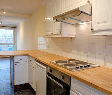 3 Bed Maisonette, Wager Street, E3 - Photo 6