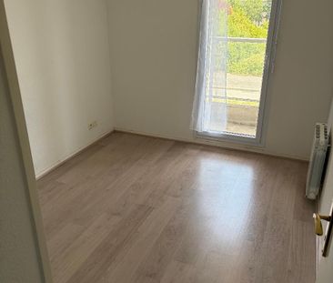 Location Appartement 3 pièces 54m² POITIERS 86000 - Photo 2