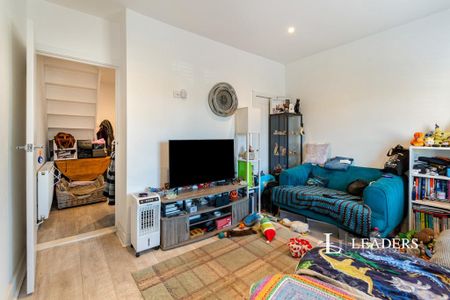 2 bedroom terraced house to rent - Photo 2