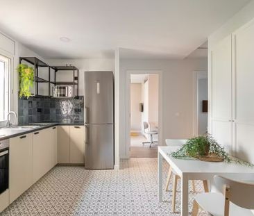 Carrer dAragó, Barcelona, Catalonia 08011 - Photo 2