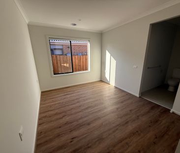 Manor Lakes - Photo 3