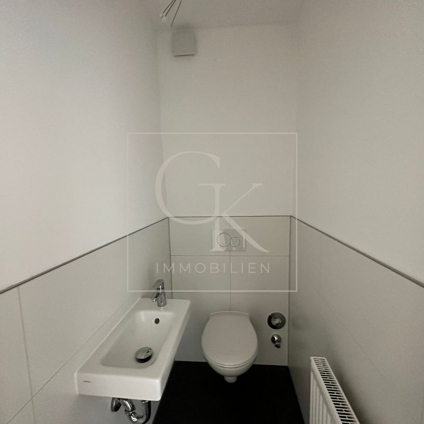 Erstbezug nach Modernisierung von großzügiger 4-Zimmer-Wohnung mit Balkon & Gäste-WC - Foto 1