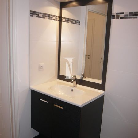 Location Appartement 2 pièces 43m² ISSY LES MOULINEAUX 92130 - Photo 3