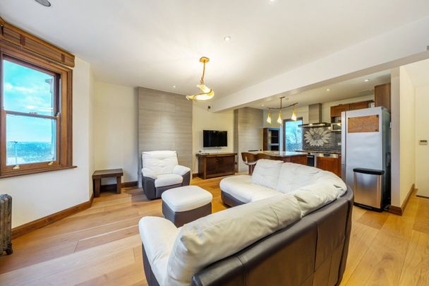 Eglinton Hill, London, SE18 - Photo 1