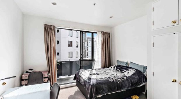 Superb Location - Photo 1