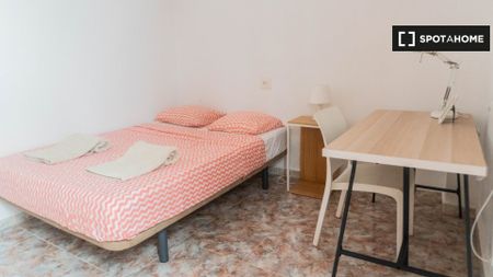 valencia, Valencian Community 46011 - Photo 3