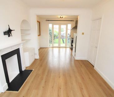 3 bedroom terraced house to rent - Photo 2