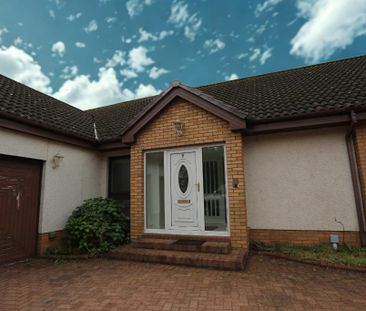 5 bedroom detached house to rent - Photo 3