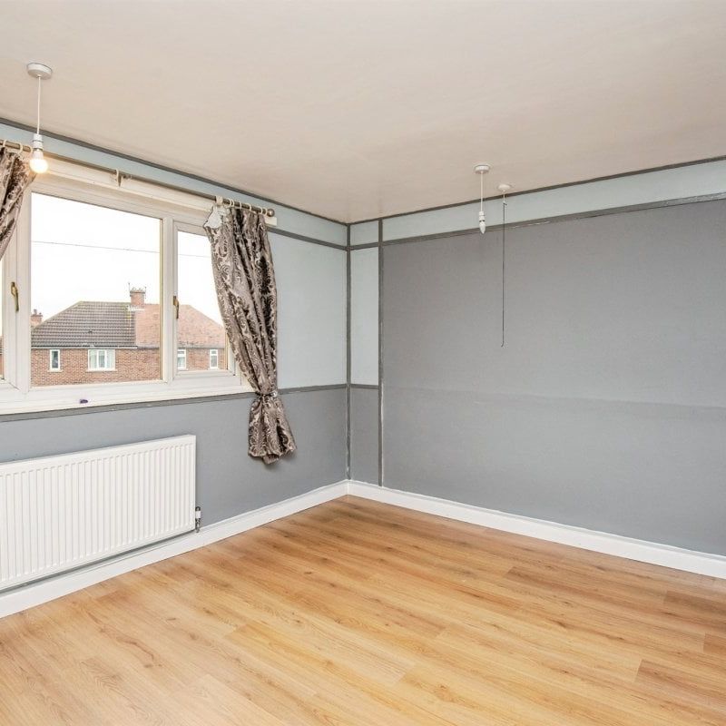 West Pinfold - Photo 1