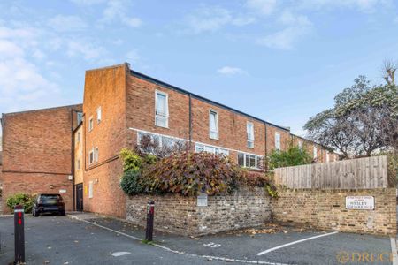 Saint Andrews Square, W11 - Photo 2