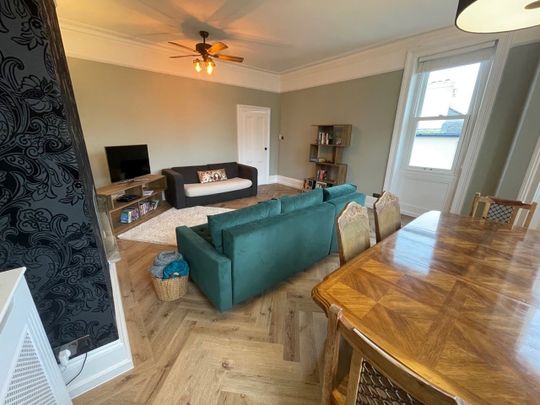 2 Bed Flat, Chesham Road, BN2 - Photo 1