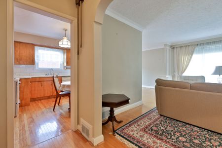 For Lease - 261 Epsom Downs Drive, Toronto, Ontario - Photo 2