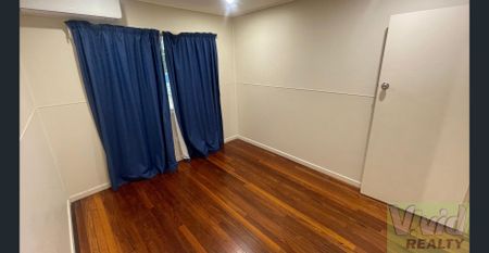 Four Bedder in Healy with a Massive Shed! - Photo 4